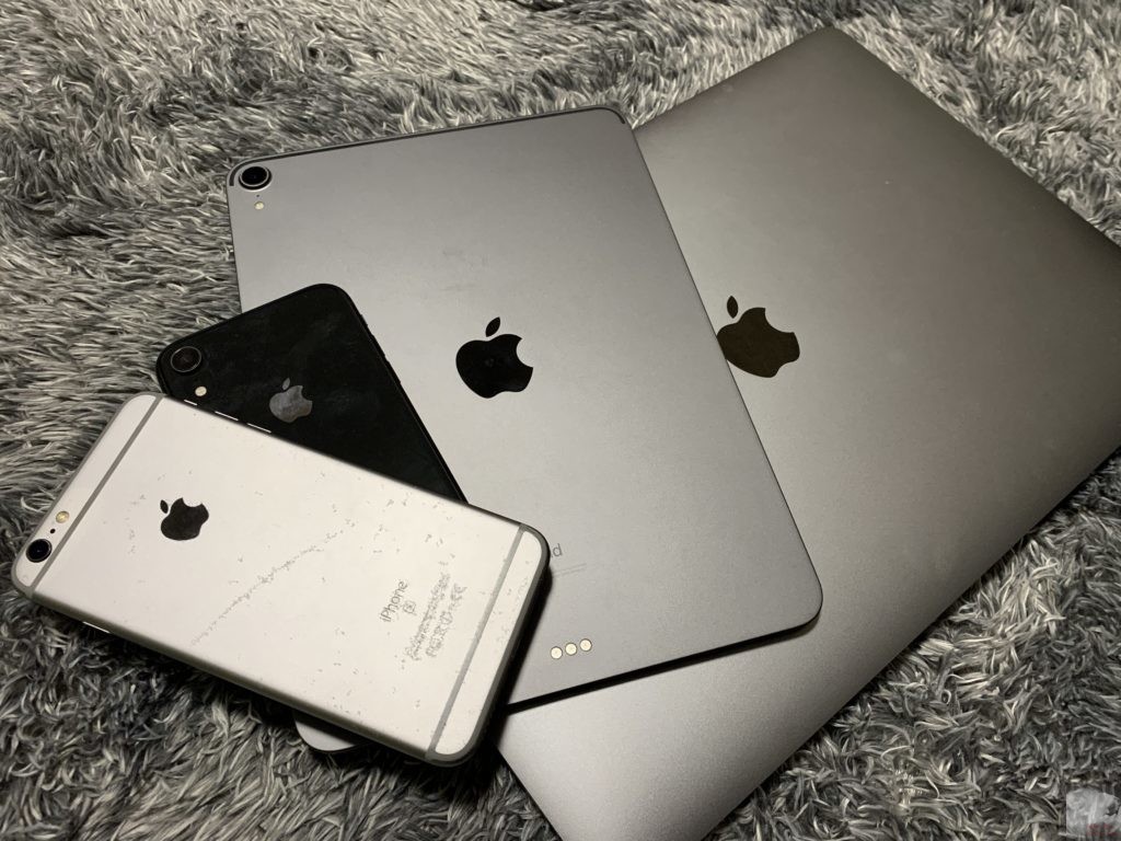  Apple、Nimble、Belkin などの「ポップな色」のアクセサリーを強調