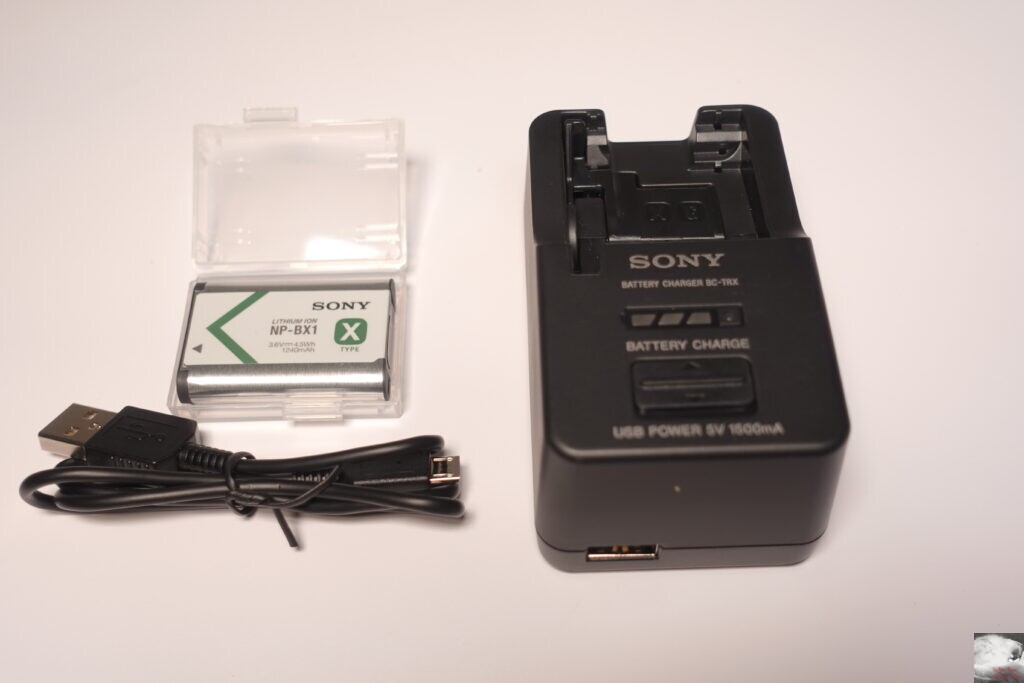 RX100シリーズ用SONY純正バッテリーチャージャー「ACC-TRBX」購入 