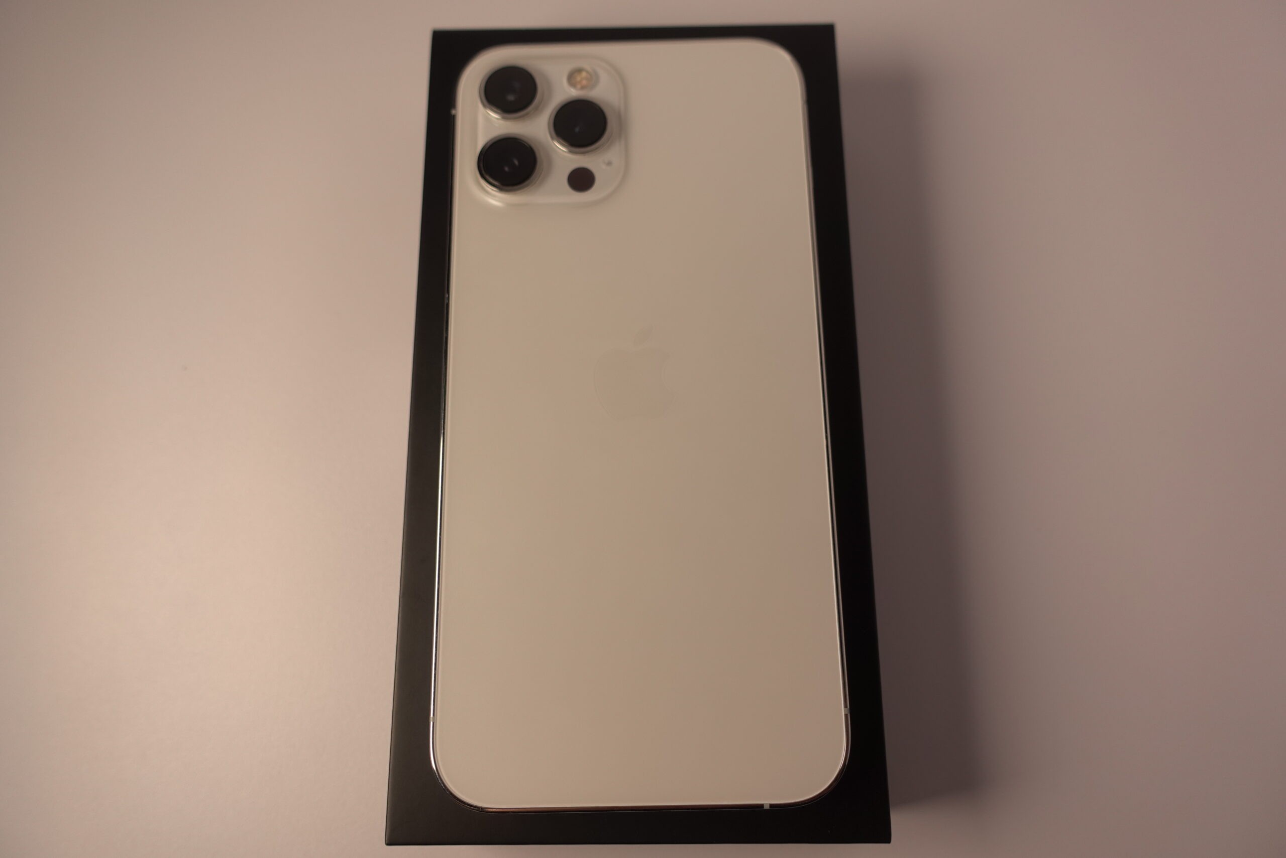 iPhone 12 Pro Max』を再購入した理由ーiPhone 13 Proと比較して感じた