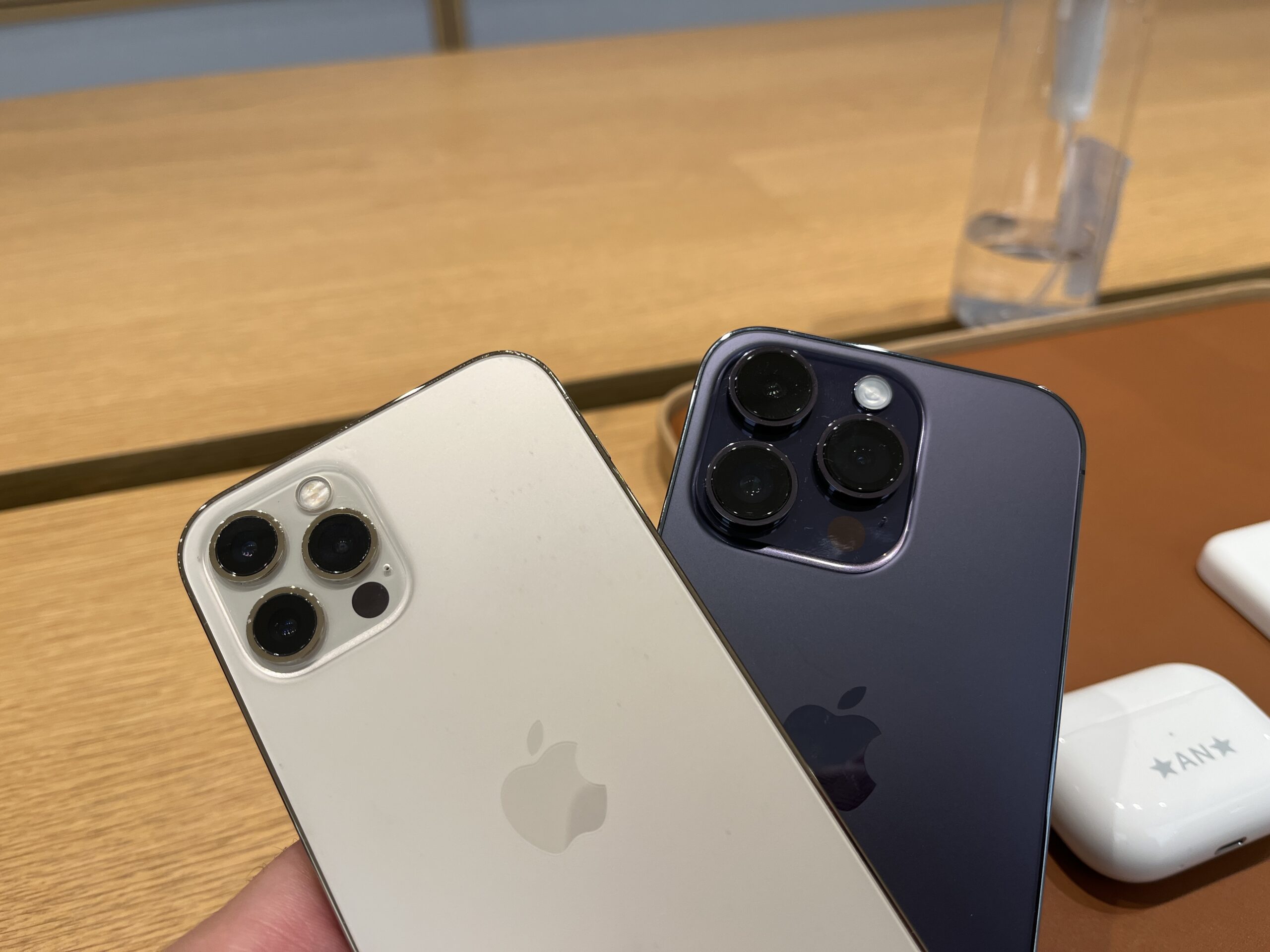 Apple - iphone7 カメラ故障品 iPhone 7 フロントカメラとセンサーケーブルの交換 - iFixit